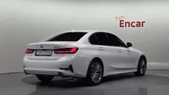 2022 BMW 3-Series 320i Luxury — фото 2