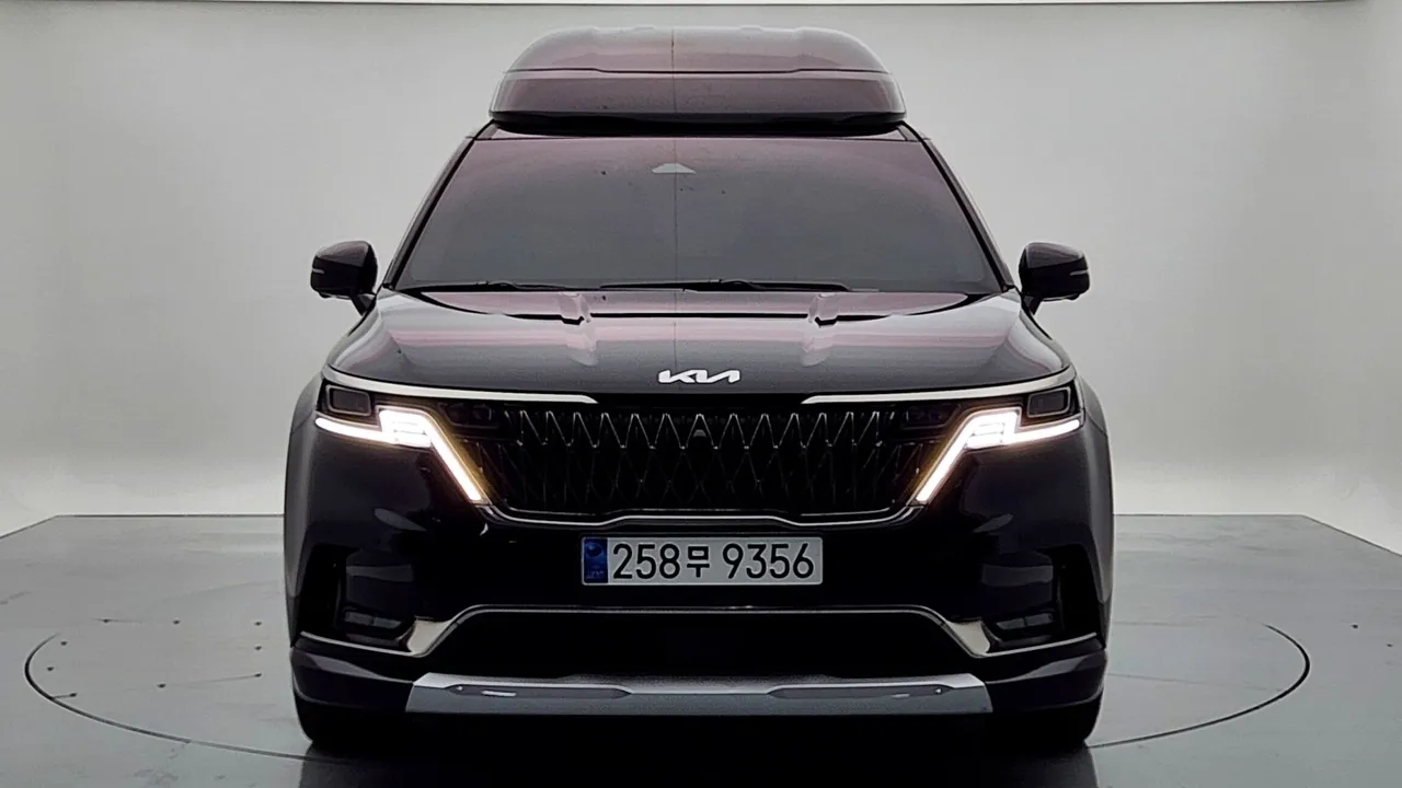 2023 Kia Carnival Diesel 7-Seater Hi-Limousine