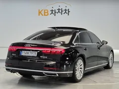 2021 Audi A8 55 TFSI Quattro Premium LWB — фото 4