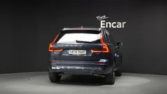 2022 Volvo XC60 B5 Inscription — фото 4