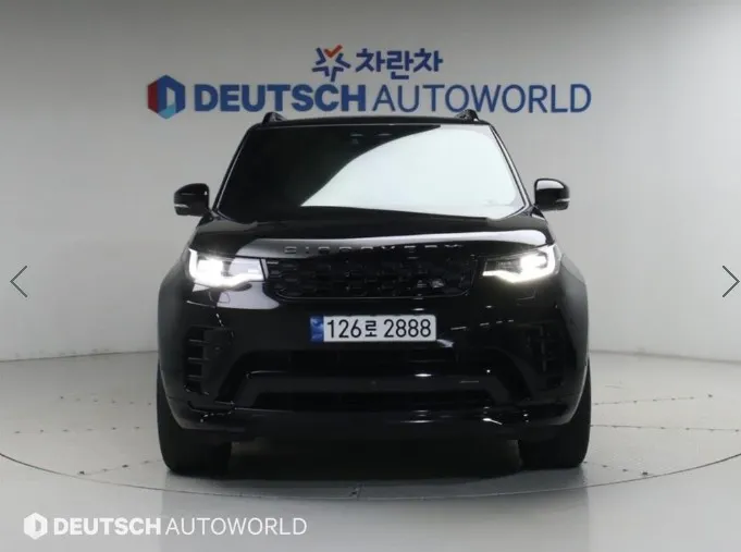 2023 Land Rover Discovery P360 R-Dynamic SE