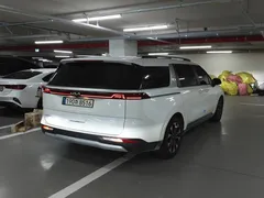2023 Kia Carnival Diesel 9-Seater Prestige — фото 5