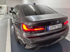 2022 BMW 3-Series 320i M Sport — фото 2