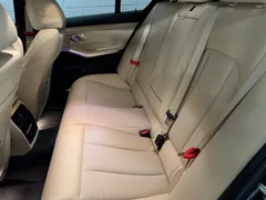 2022 BMW 3-Series 320i M Sport — фото 10