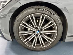 2022 BMW 3-Series 320i M Sport — фото 15