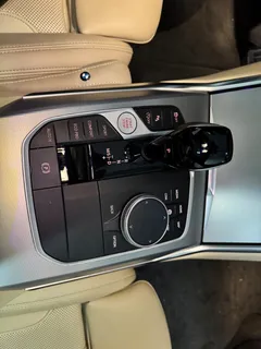 2022 BMW 3-Series 320i M Sport — фото 16