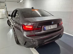 2022 BMW 3-Series 320i M Sport — фото 19