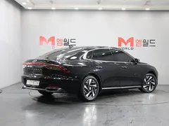 2023 Hyundai Grandeur Premium — фото 4