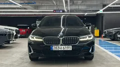 2022 BMW 5-Series 530i xDrive Luxury — фото 3