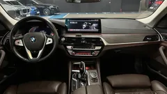 2022 BMW 5-Series 530i xDrive Luxury — фото 7