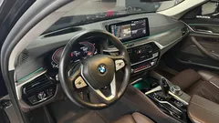 2022 BMW 5-Series 530i xDrive Luxury — фото 16