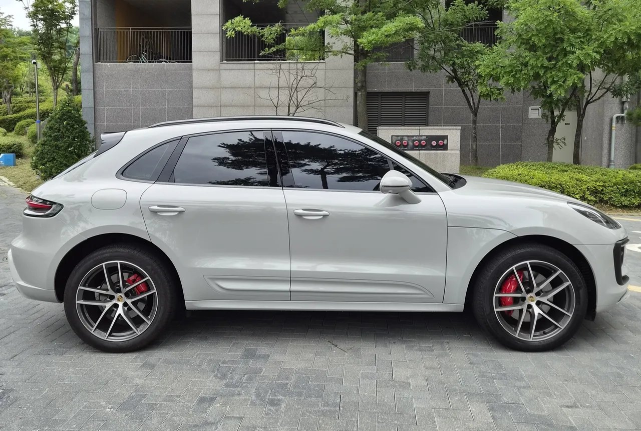 2023 Porsche Macan 2.9 S
