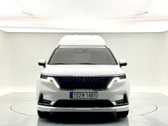 2023 Kia Carnival Diesel 9-Seater Hi-Limousine — фото 2