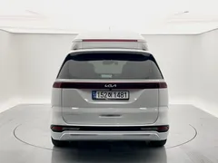 2023 Kia Carnival Diesel 9-Seater Hi-Limousine — фото 4