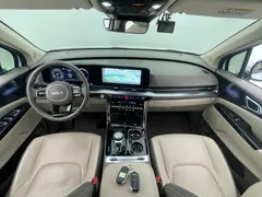 2023 Kia Carnival Diesel 9-Seater Hi-Limousine — фото 17