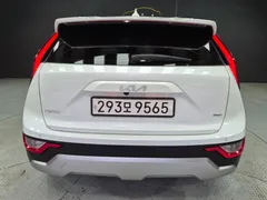 2022 Kia Niro Trendy — фото 2