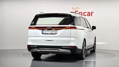 2022 Kia Carnival Diesel 9-Seater Signature, белый — фото 4