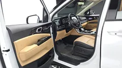 2022 Kia Carnival Diesel 9-Seater Signature, белый — фото 10