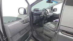 2024 Hyundai Staria Lounge 9-Seater — фото 10