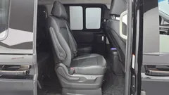2024 Hyundai Staria Lounge 9-Seater — фото 11