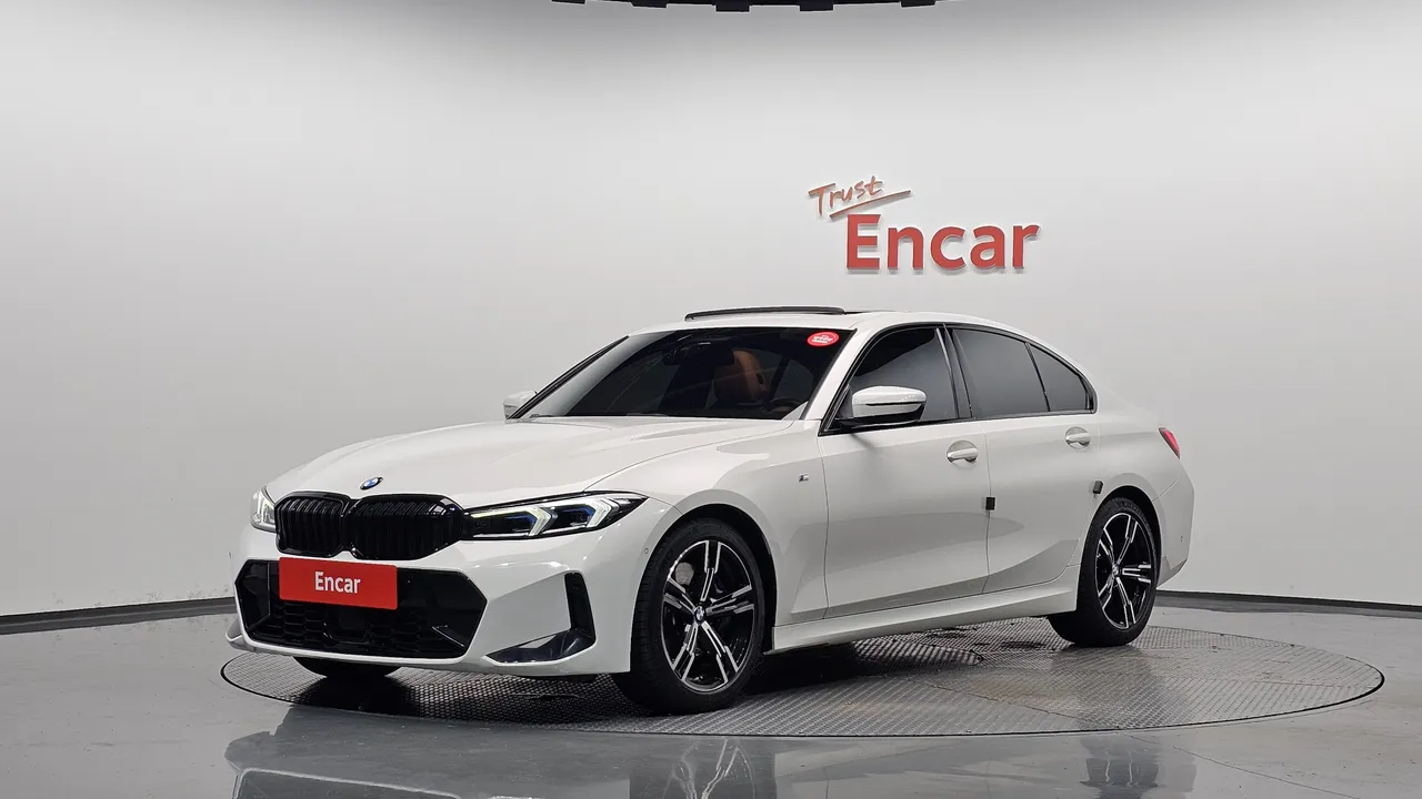 2023 BMW 3-Series 320i M Sport