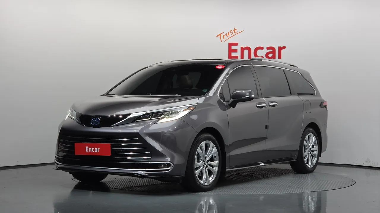 2022 Toyota Sienna 2.5 Hybrid 2WD