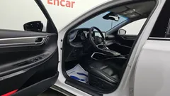 2023 Hyundai Grandeur 3.0 LPi Rent Car — фото 10