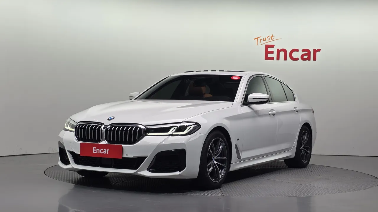 2023 BMW 5-Series 520i M Sport