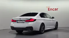 2023 BMW 5-Series 520i M Sport — фото 2