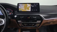 2023 BMW 5-Series 520i M Sport — фото 13