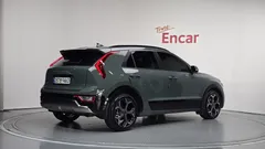 2023 Kia Niro Prestige, серый — фото 2