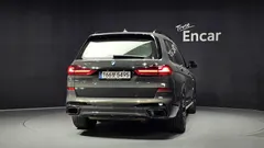 2022 BMW X7 xDrive 40i M Sport Online Exclusive Edition 6 Seater — фото 4