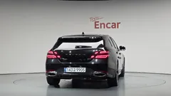 2023 Genesis G70 Gasoline 2.0T 4WD — фото 4
