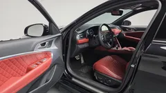 2023 Genesis G70 Gasoline 2.0T 4WD — фото 10