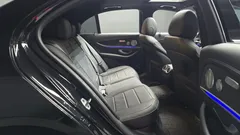 2022 Mercedes-Benz E-Class E220d 4MATIC AMG Line — фото 11
