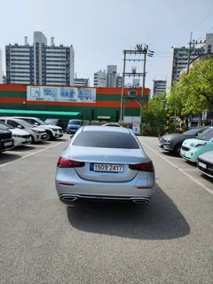 2023 Mercedes-Benz E-Class E300e 4MATIC Exclusive — фото 5