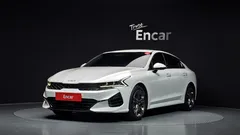 2023 Kia K5 2.0, белый — фото 1