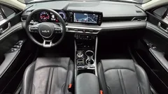 2023 Kia K5 2.0, белый — фото 7