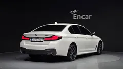 2023 BMW 5-Series 530i M Sport Package — фото 2