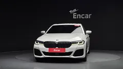 2023 BMW 5-Series 530i M Sport Package — фото 3