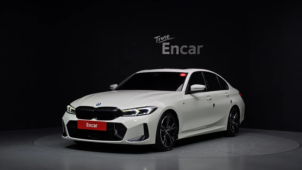 2023 BMW 3-Series 320i M Sport
