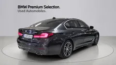 2023 BMW 5-Series 520i M Sport — фото 2