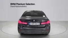 2023 BMW 5-Series 520i M Sport — фото 4