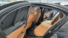 2023 BMW 5-Series 520i M Sport — фото 15