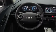 2023 Kia Niro Signature — фото 13