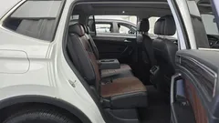 2023 Volkswagen Tiguan 2.0 TSI Prestige — фото 12