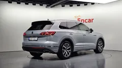 2023 Volkswagen Touareg 3.0 TDI Prestige — фото 2