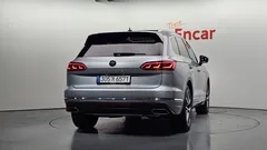 2023 Volkswagen Touareg 3.0 TDI Prestige — фото 4