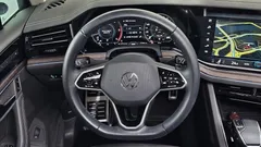2023 Volkswagen Touareg 3.0 TDI Prestige — фото 13