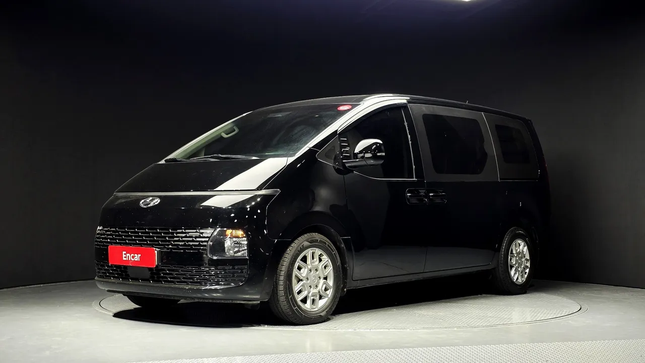 2023 Hyundai Staria Cargo 5-Seater